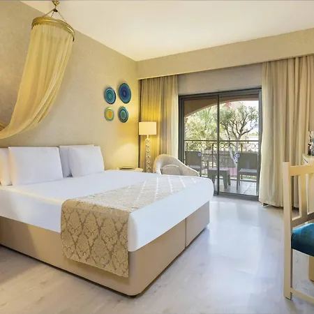 Spice & Ośrodek wypoczynkowy 5*